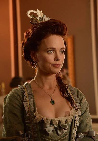 Ospalá díra - Nekromant - Z filmu - Katia Winter