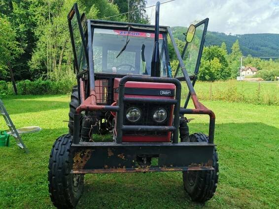 Prodám traktor Zetor 6718. Nový posilovač řízení. Při rychlém jednání sleva. - InzerceTrinec.cz