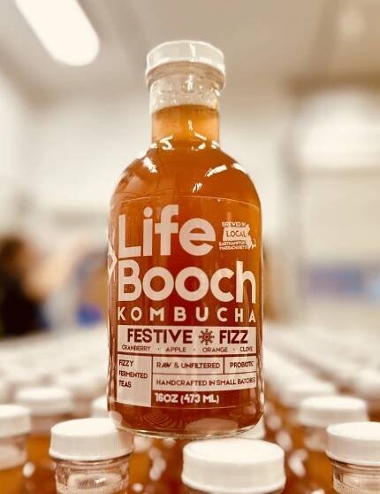 Festive Fizz (cranberry, apple, orange, & clove)
