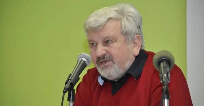 Psychiatr Cimický čelící obžalobě ze znásilnění se zřejmě předávkoval léky