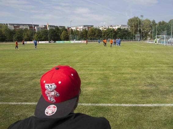 Zličín: Parádní atmosféra na chátrajícím stadionu