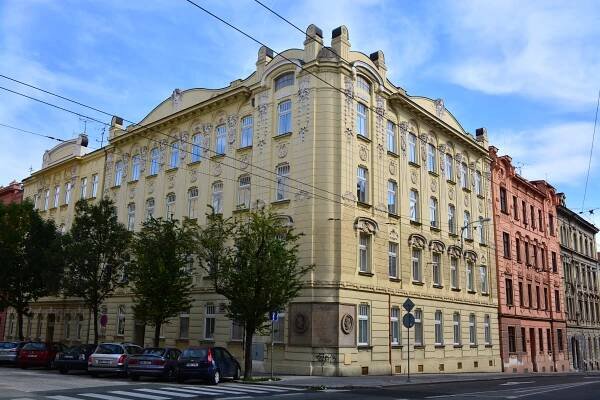 Soubor:Brno, Gorkého 35 (martinnovacek.cz).JPG – Wikipedie