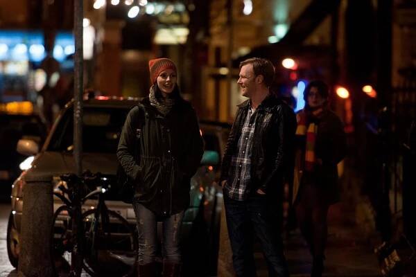 Odložený let - Z filmu - Jessica Paré, Brian Gleeson