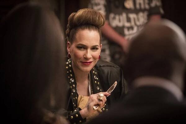 Drápy - Ruská námořní - Z filmu - Franka Potente