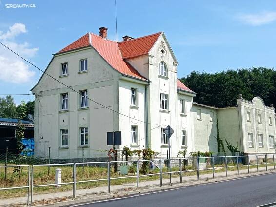 Prodej  rodinného domu 490 m², pozemek 750 m², Aš - Mokřiny, okres Cheb