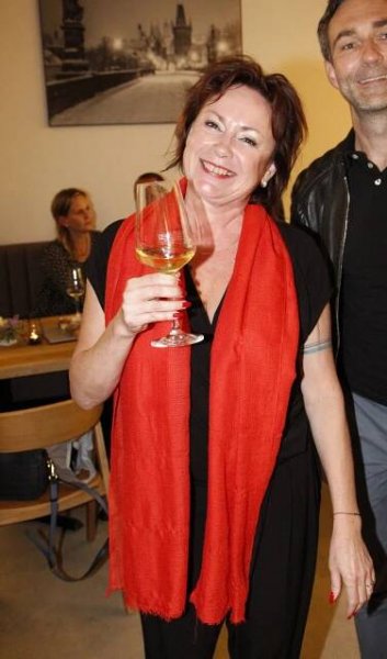 Herečka Ilona Svobodová (62) v mládí okouzlila Miloše Zemana (78) - VIPshow