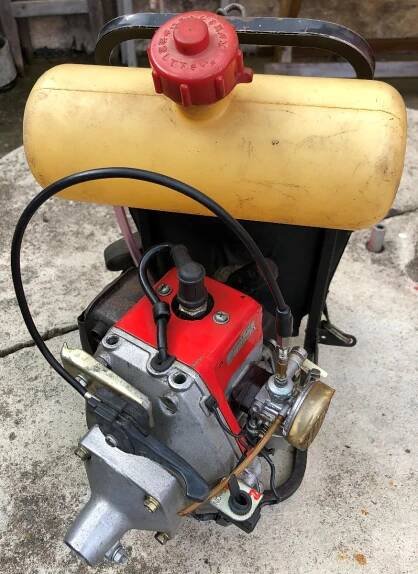 KAWASAKI TD40 motor  - Zahradní technika