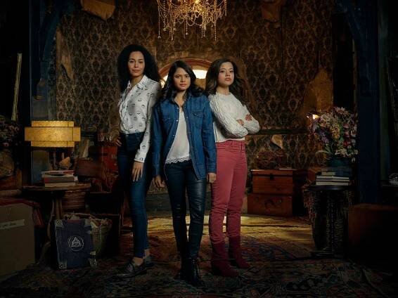 Madeleine Mantock, Melonie Diaz, Sarah Jeffery - Charmed - Promo