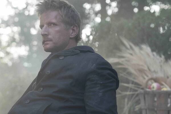 Castle Rock - Clean - Z filmu - Paul Sparks