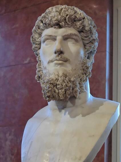 Soubor:Lucius Verus Louvre Ma1170.jpg – Wikipedie