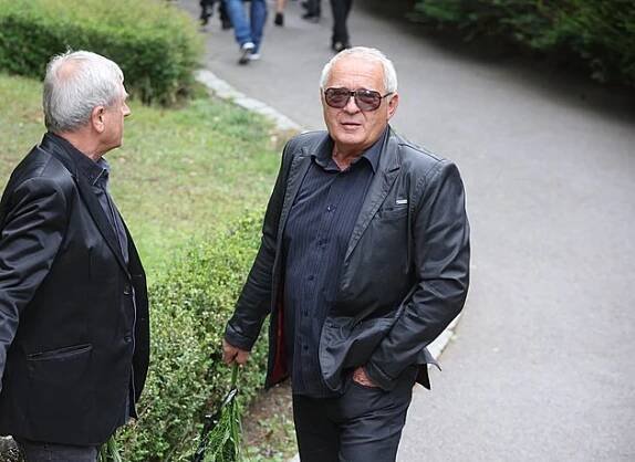 Poslední rozloučení s Janou Šulcovou (†76): Pohřbili ji pod jiným jménem! Vízner nepřišel - Expres.cz