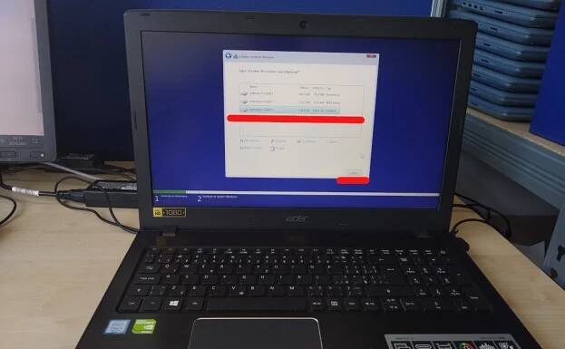 Notebook Acer Aspire E 15 - Spuštění instalace Windows 10
