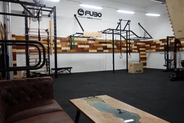 Kruhové tréninky FUBO Gym Hradec Králové - skupinové lekce, které tě budou bavit