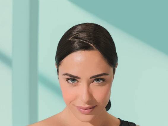 Suchá pokožka hlavy si žádá komplexní péči, pomoc nabízí řada kosmetiky DERMAxPRO od Head & Shoulders - ČasProŽeny.cz