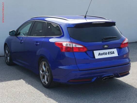 Ford Focus 2.0EB, ST, bixen, kůže, +ALU