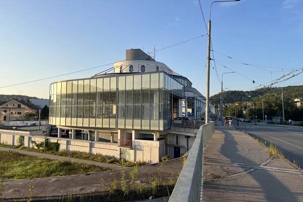 Oprava se nevyplatí. Ani ne 30 let od otevření čeká trolejbusovou vozovnu v Brně - Komíně demolice