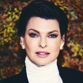 Linda Evangelista Has an Excellent Reason to Stay Single
