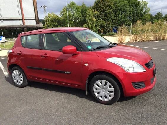 Suzuki Swift 1.3i 4x4 hatchback