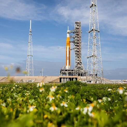 NASA's Artemis 1 moon rocket passes crucial fueling test despite leak