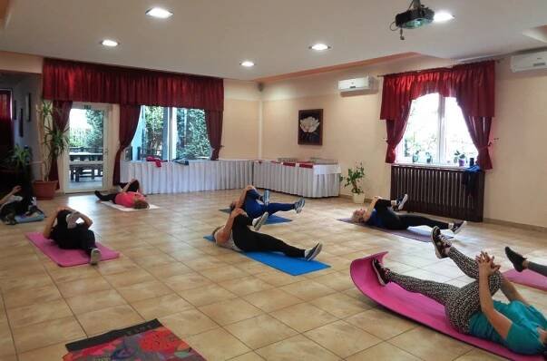 RELAX WELLNESS VÍKENDY | FOTO: Turč.Teplice máj 2019 | CVICENIE PRI MORI, FIT a RELAX POBYT, PILATES, ZUMBA, Joga, aktivna