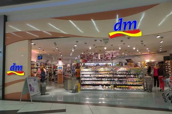 dm drogerie markt s.r.o. foto 1