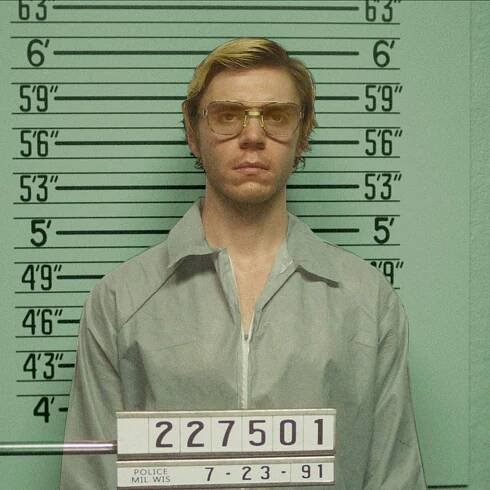 Seriál o vraždícím kanibalovi je hitem Netflixu. Proč Dahmer drtí rekordy sledovanosti stejně jako své oběti?