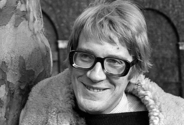 Zomrel britský herec David Warner
