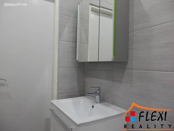 Podnájem bytu 2+1 s lodžií, 49 m2, Ostrava - Jih -Hrabůvka, ul. Tlapákova | FLEXI REALITY s.r.o.