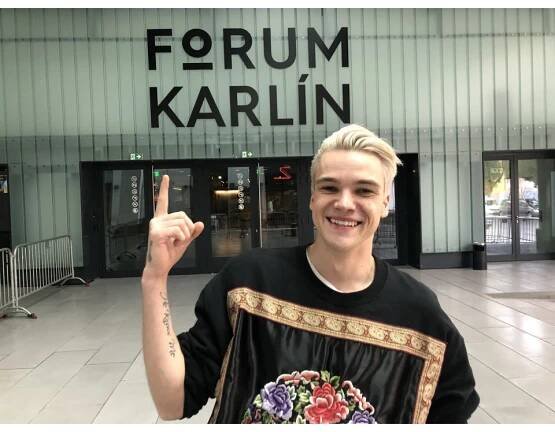 Unikátní koncertní debut chystá zpěvák Mikolas Josef. Na co se můžete těšit? - Tojesenzace.cz