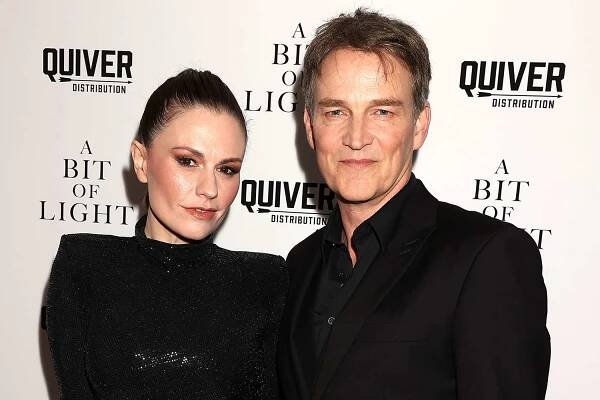 Anna Paquin and Stephen Moyer on Making Marriage Work and Turning Premieres into 'Date Night’ (Exclusive)