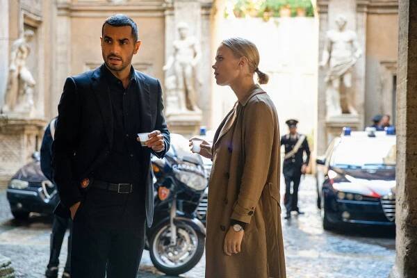 Lovci prokletých pokladů - Kleopatřino prokletí - 1. část - Z filmu - Antonio Cupo, Katia Winter