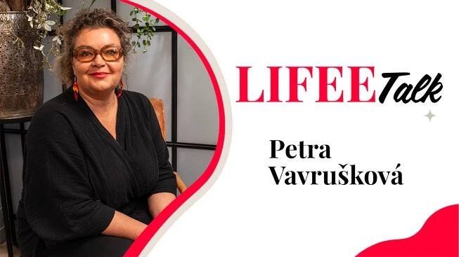 Kadeřnice Evy Pavlové o vlasových trendech: Do hry se vracejí mulety a ofinky, říká Petra Vavrušková