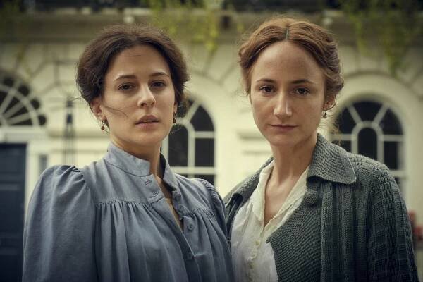 Life in Squares - Promo - Phoebe Fox, Lydia Leonard