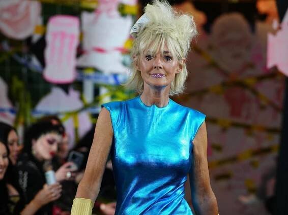 Loose Women’s Jane Moore steps out in electric blue dress at London Fashion Week