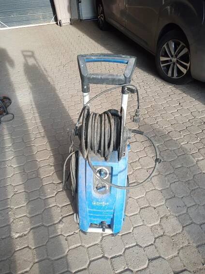 Vysokotlaká myčka vapka wapka Nilfisk MC 2C na náhradní díly