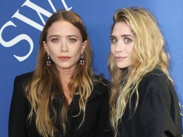 How to Get Mary-Kate and Ashley Olsen’s Perfect Nude Lipstick Color