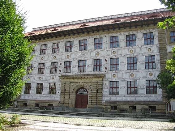 Soubor:Základní škola T. G. Masaryka, Sušice.jpg
