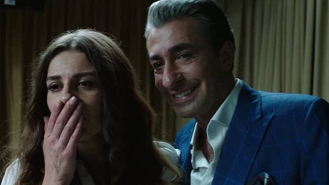 Vyměněné osudy - Z filmu - Ebru Özkan Saban, Erkan Petekkaya