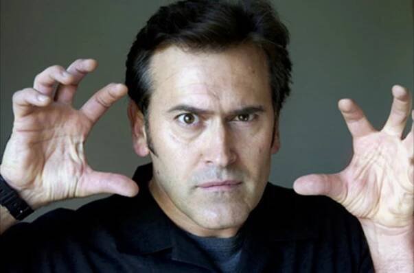 Bruce Campbell by rád natočil hororové Expendables