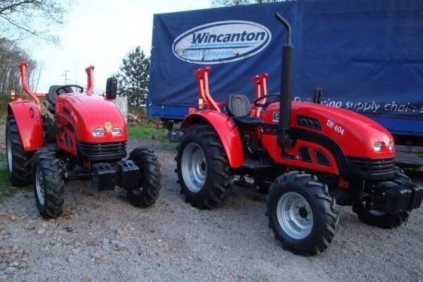 Traktor Cronimo DF-404 , Malotraktor nový stroj se zárukou - Prodám nový traktor Cronimo DF404. Traktor je možno přihlásit