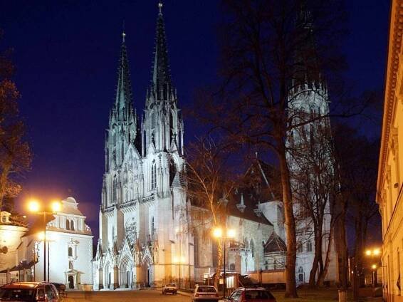 Kam na půlnoční? Sváteční bohoslužby v Olomouci a okolí