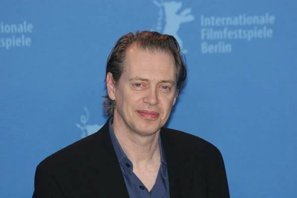 Steve Buscemi je opravdový hrdina, Matthew Broderick má na rukou krev, Charlize Theron viděla smrt svého otce: Zajímavá fakta ze života hvězd - Expres FM