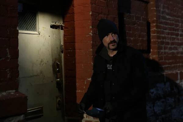 Policie Chicago - 8:30 PM - Z filmu - Elias Koteas