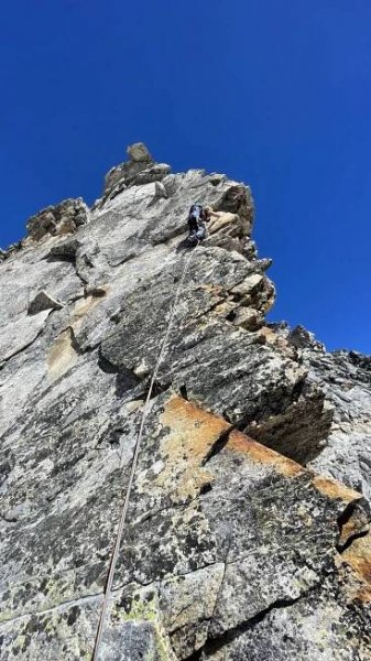 Hochalmspitze (3360m) – cesta Südpfeiler 5 - Horizontal Brno