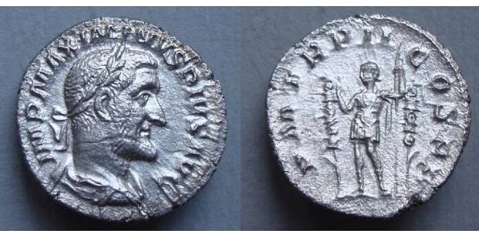 Maximinus I - two standards (D20111)