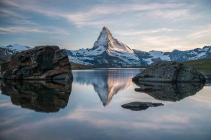 Matterhorn – odrazy v jezeře Stellisee - Krásné světlo/ web o focení nejen pro fotografy