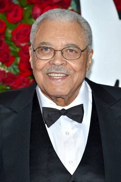 James Earl Jones’ Transformation: Photos Then and Now