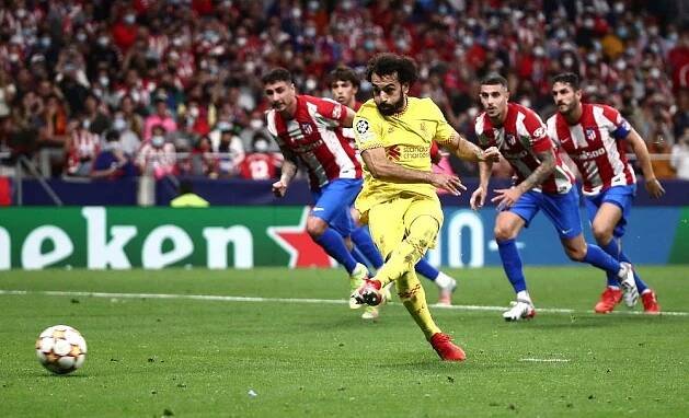 Real v Lize mistrů rozdrtil soupeře, Messi napodobil Panenku a spasil PSG! Přestřelka v Madridu