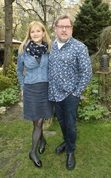 Jsou spolu 38 let, z toho 26 let manželé: Václav Kopta a Simona Vrbická popsali své bouřlivé začátky