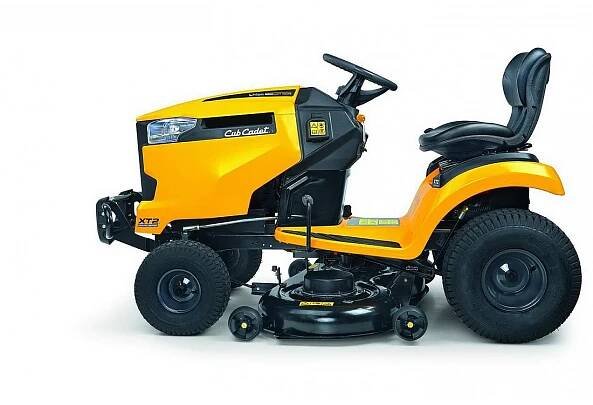 Záhradný traktor CUB CADET XT2 ES107